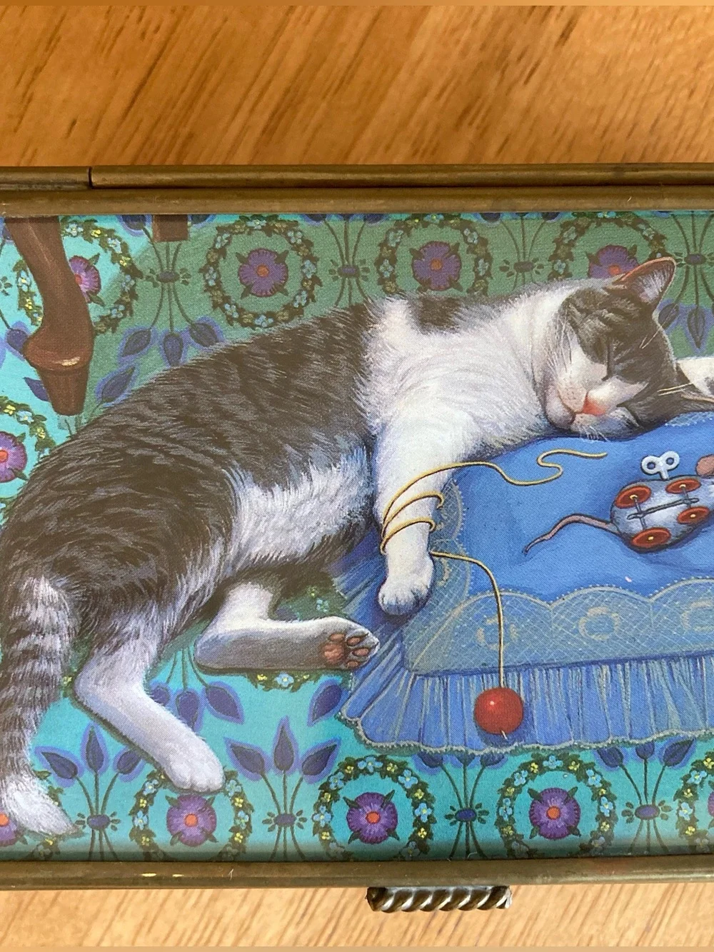 Glass jewelry box with cat illustration